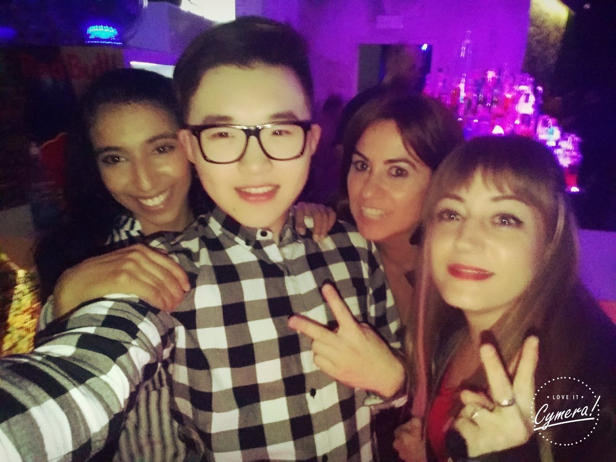 Encuentro con Han!! Nuestras caras de felicidad lo dicen todo @hanaritz93 <a href="/janaser246810/">ISA🙈 🙉🙊</a>