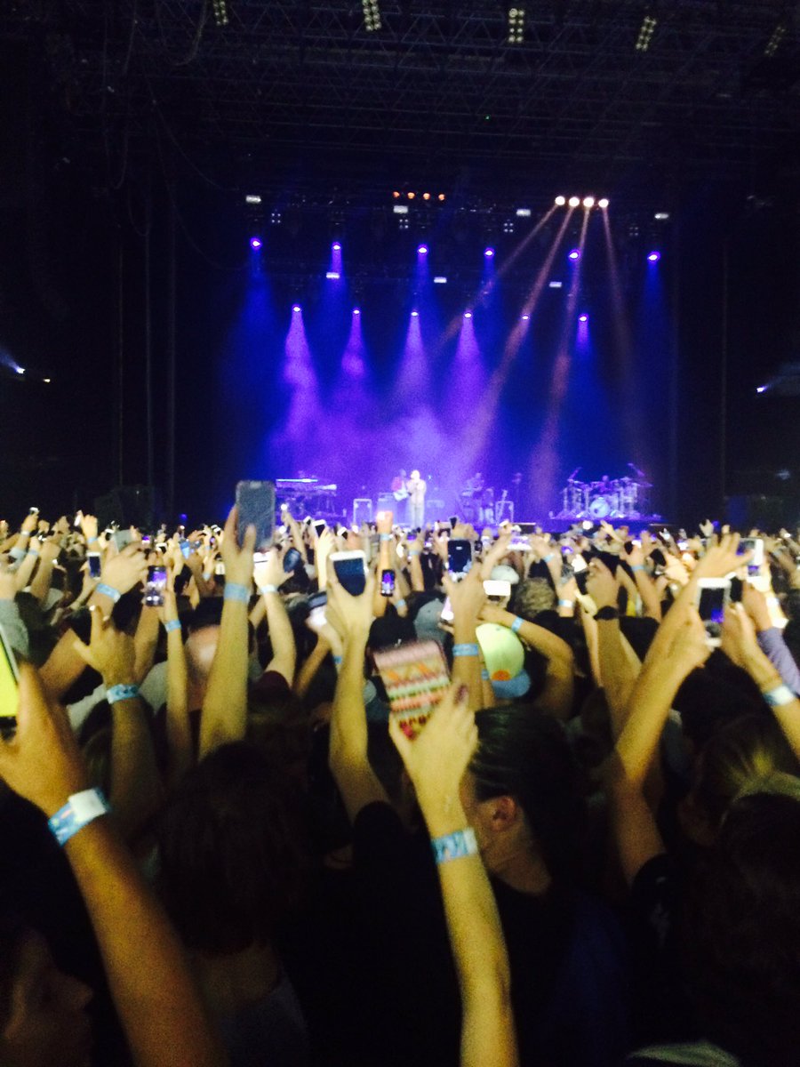 deannasalmon's tweet photo. Grand Prix... Kendrick Lamar. Fuck this was a good weekend  😳😳😳 https://t.co/vR2eQe8xTr