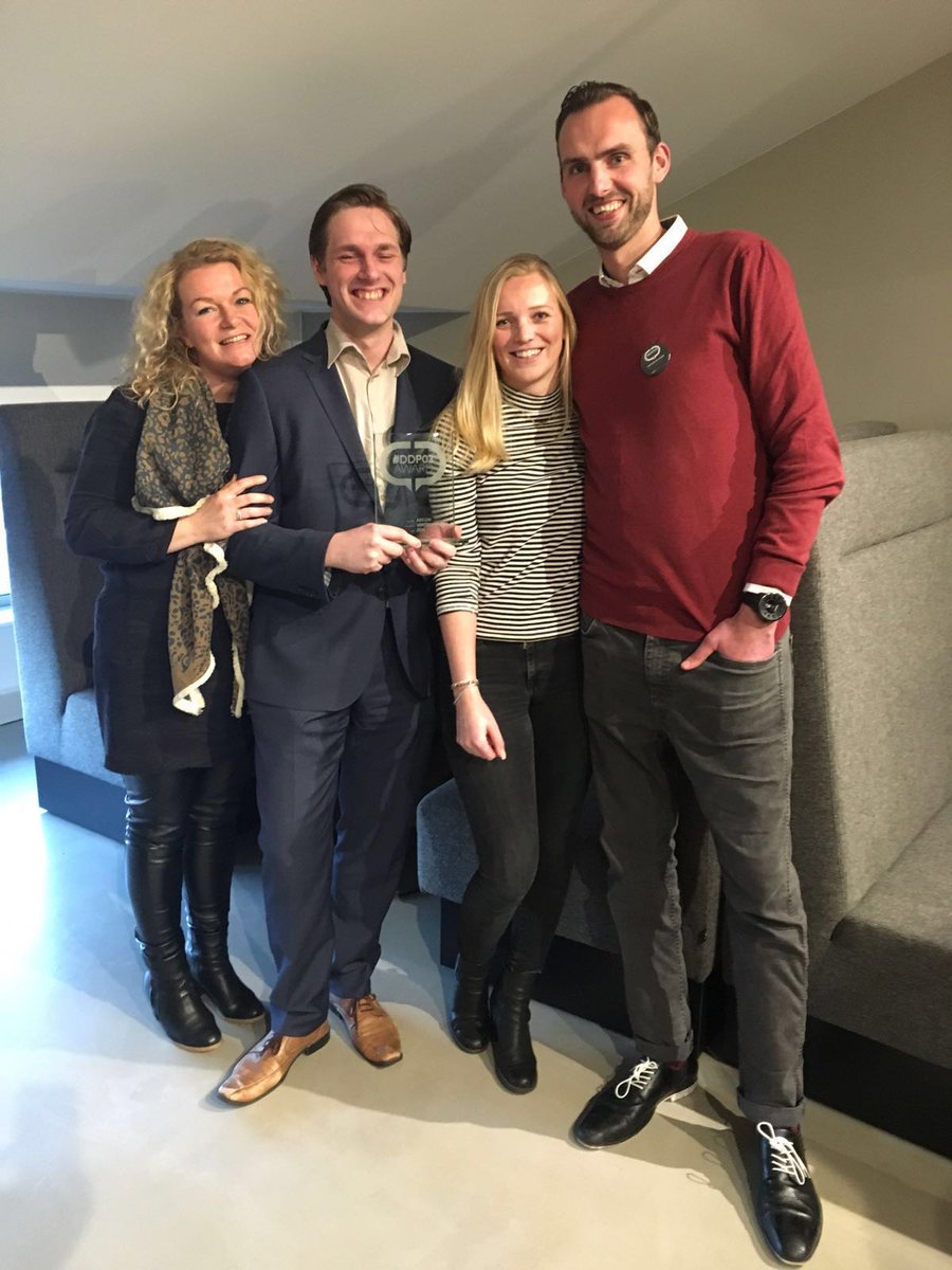 RenataIbelings's tweet photo. Well done @Aegon_NL webcare! The team took home the #DDP03 webcare award in the #insurance category #proud https://t.co/eSOWXrnhgQ