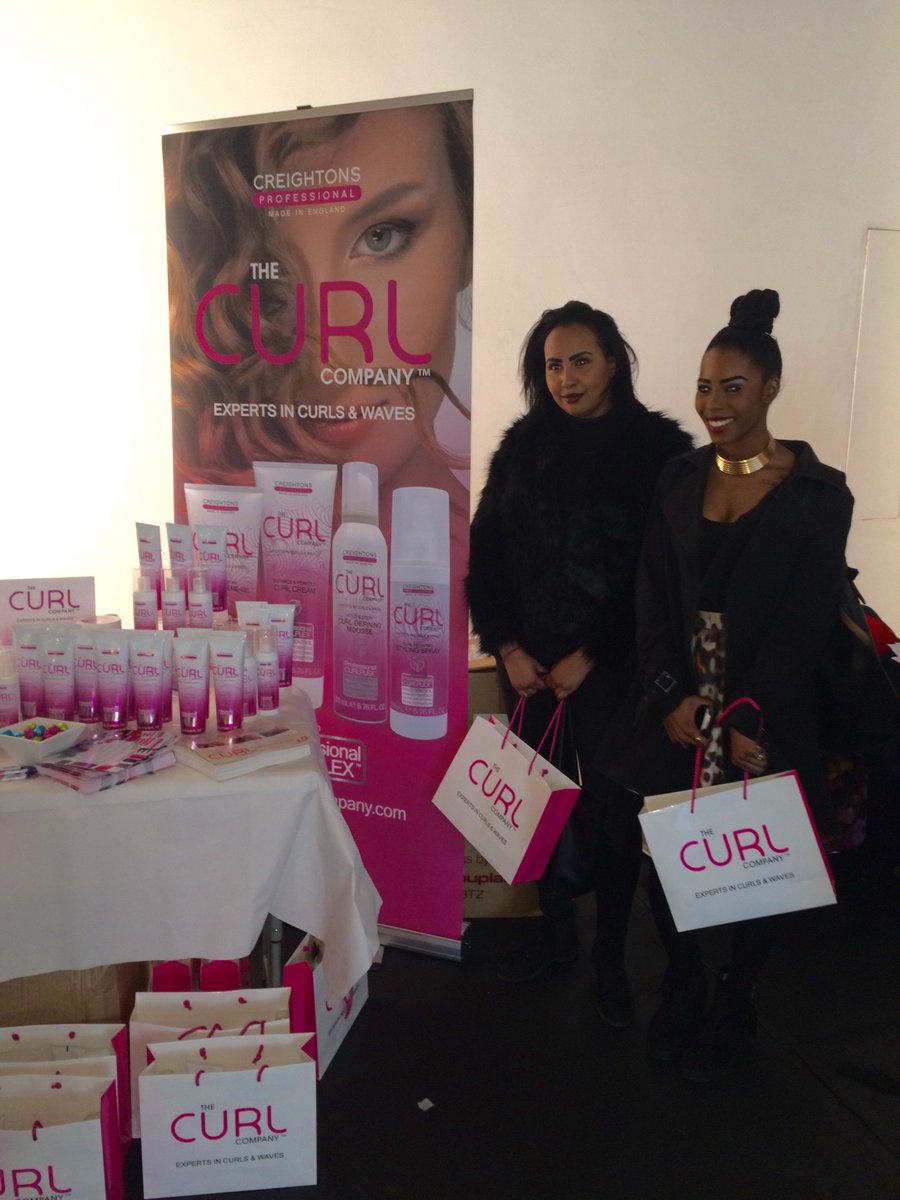 curlcompany's tweet photo. Thanks for come and saying hi at @blogger_hangout @CBeautyBible and @thebedeounbabes #BloggersFashionWeek https://t.co/pLe43mnhWh