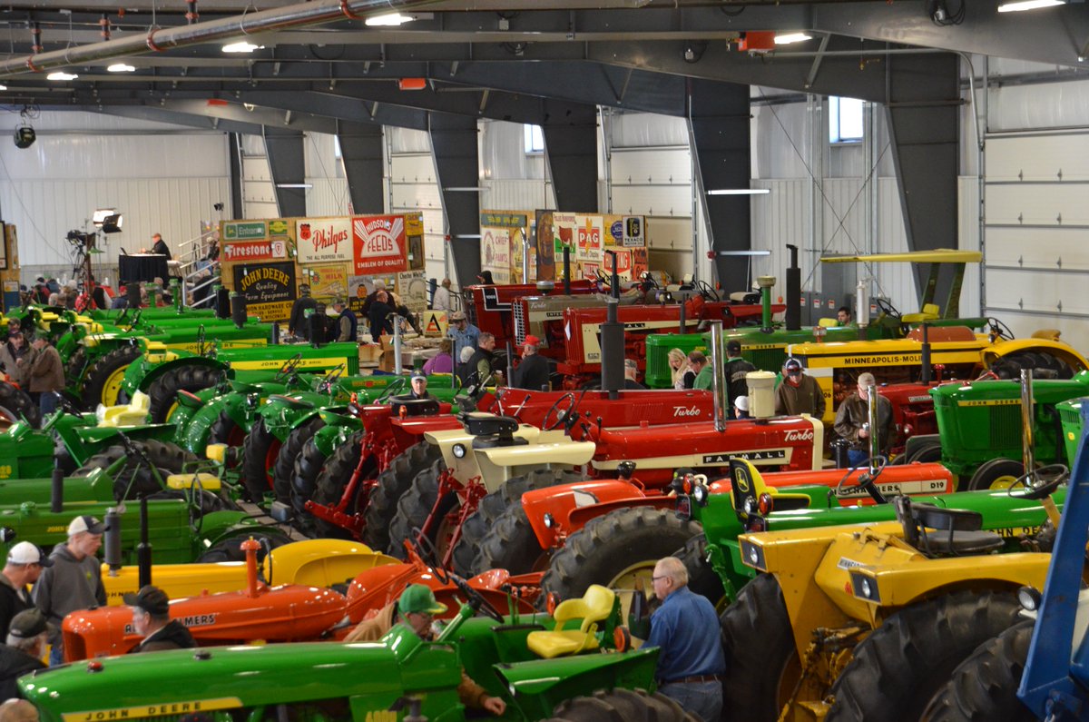 #SpringClassic2016 - March 31-April 2
Mississippi Valley Fair Center - Davenport, IA
goo.gl/vURt5q