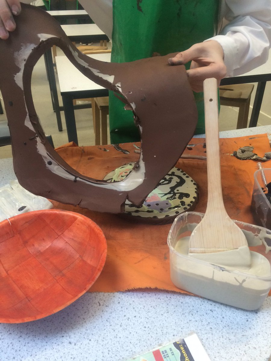 BCBfestival's tweet photo. Exciting afternoon @StPetersAcademy bronze @ArtsAward @ArtsConnectWM #clay #stoke #properplates #sparksschools https://t.co/Q2ZQMd4AEZ