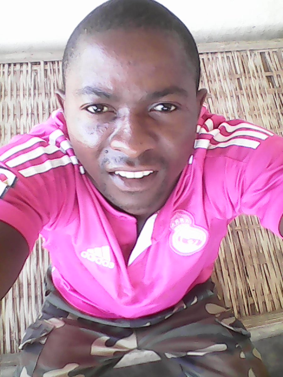 LeopoldHaba4's tweet photo. la maison blanche https://t.co/XUKPnW6MMW