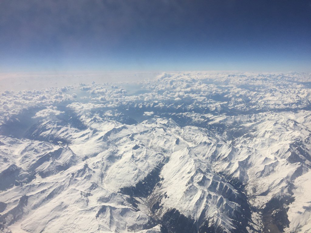 cmhairdressing's tweet photo. CM team home after a successful show Bologna #Cosmoprof2016 #lorealpro #lorealprofuk . Nice flight over the Alps https://t.co/NWQ4GWzlhG