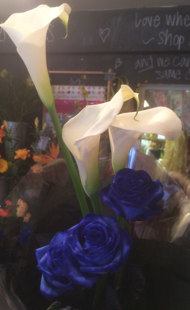 Thanks@FlowersMainSt for thanks to our fantastic caterers <a href="/NottsScouts/">Nottinghamshire Scouts</a> Pre Estonia camp in colours of Estonia flag