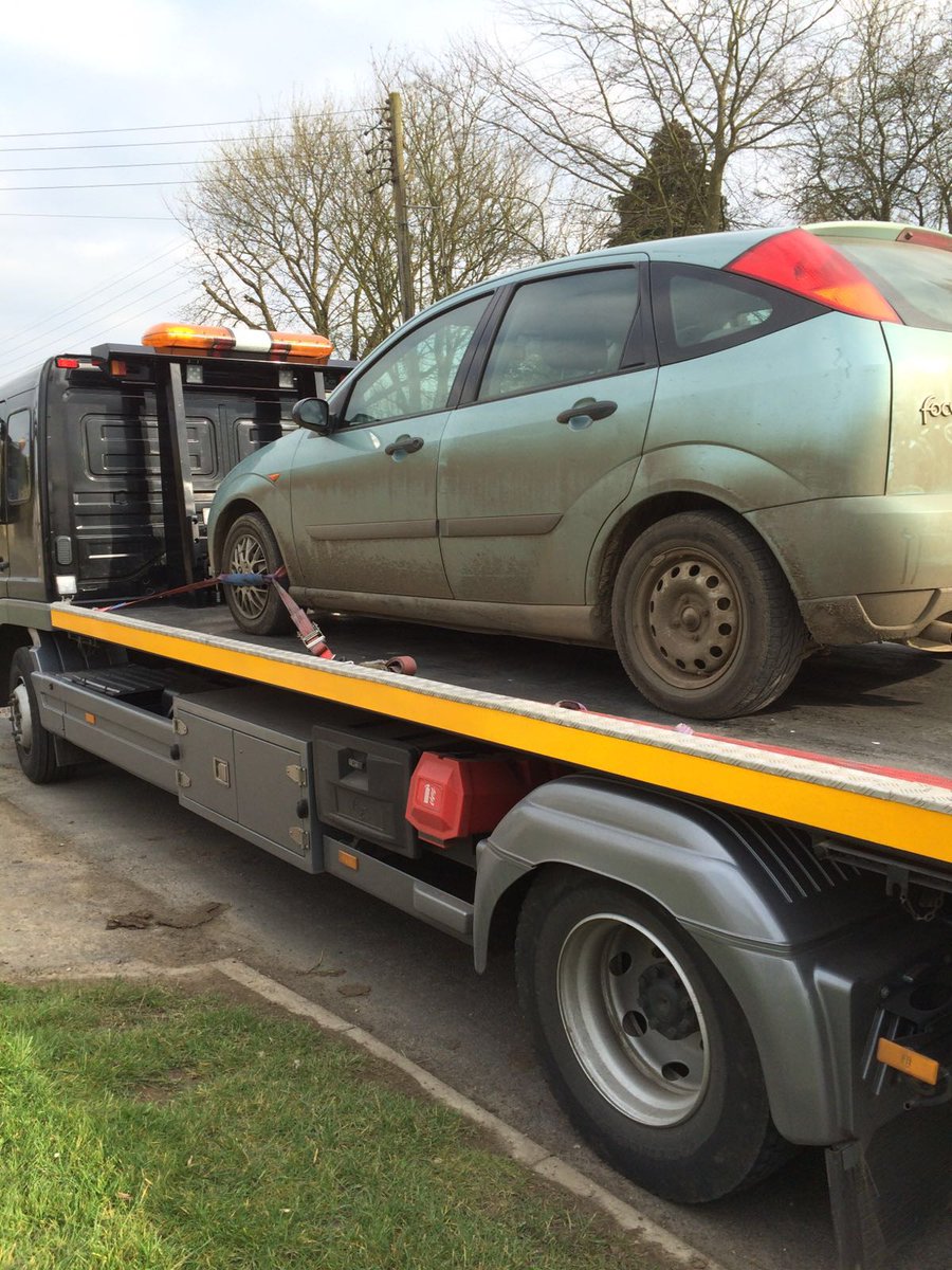 lincsSKresponse's tweet photo. PC #226 seized a vehicle with no insurance and no mot in Morton today #documentcheck #1018 https://t.co/XbCAL6glC3