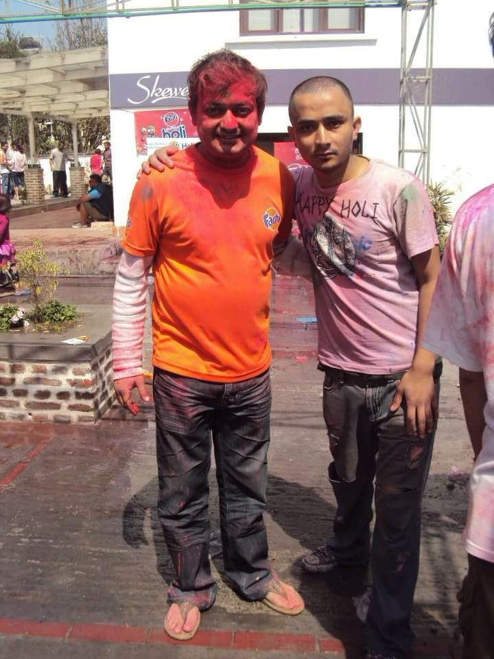 Kc26Deepu's tweet photo. Last year Holi With Hem Subedi @ Kantipur Fm.96.1mhz https://t.co/7UJbaCIhJa