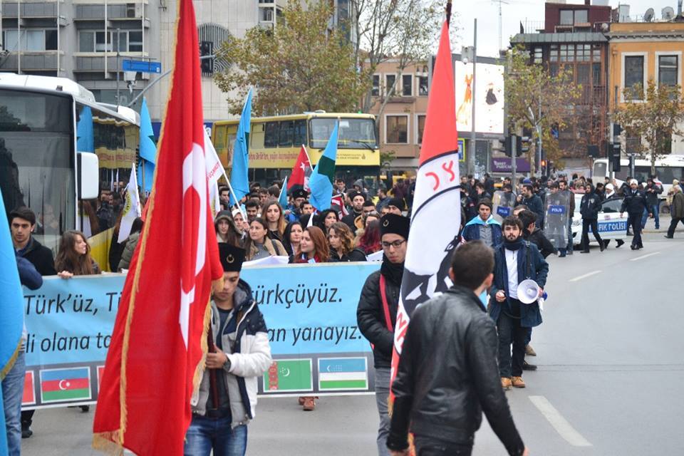 KKGH_SIVAS's tweet photo. Saflarımız sık olsun.
Milyonları arkamıza dökmemize gerek yok.
Az ve öz birlikten çok ses çıkar.KARA KALPAKLILAR https://t.co/pP6371YIXA