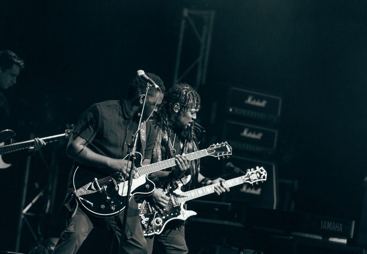TheDangelo's tweet photo. D'Angelo &amp; The Vanguard performing in Melbourne! #BLACKMESSIAH 
Photo by @chipmooney https://t.co/Pggi6kplPs