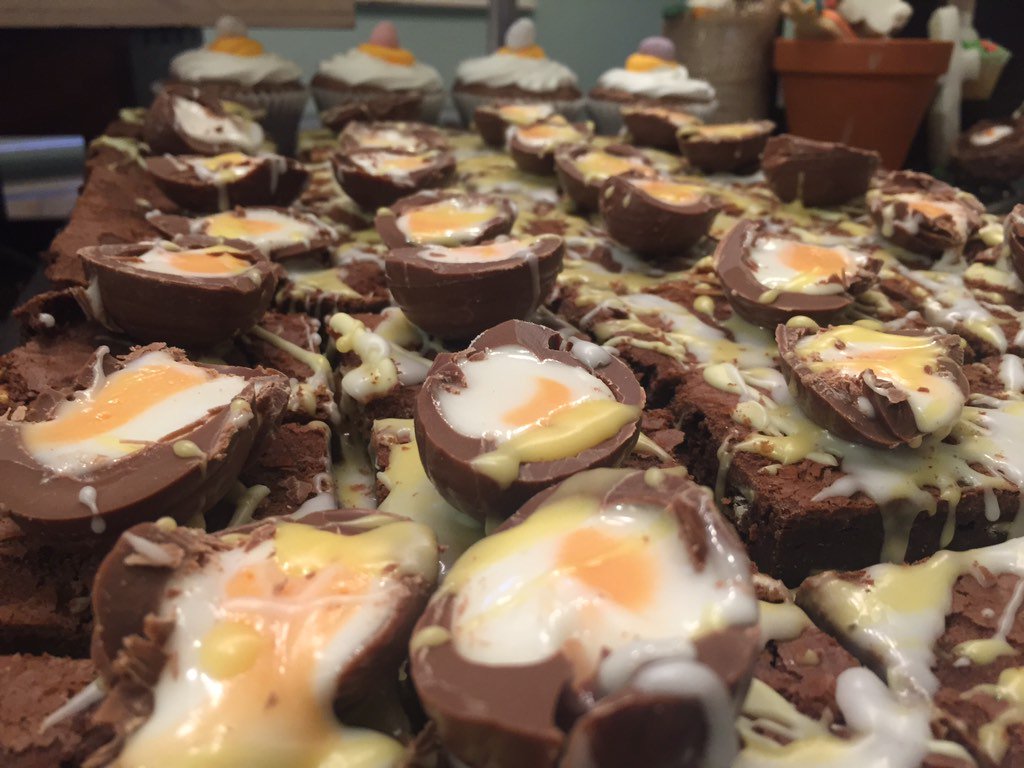 davidpomeroy1's tweet photo. Easter creme egg and mini egg treats creme egg cake - creme scotch eggs - mini egg cup cakes and creme egg brownies https://t.co/uD1s6mI86i
