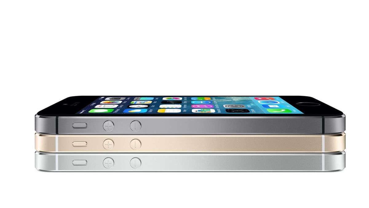 verge's tweet photo. Apple discontinues the iPhone 5S https://t.co/8ZEdjqDHLf https://t.co/VKJc9tYFW8