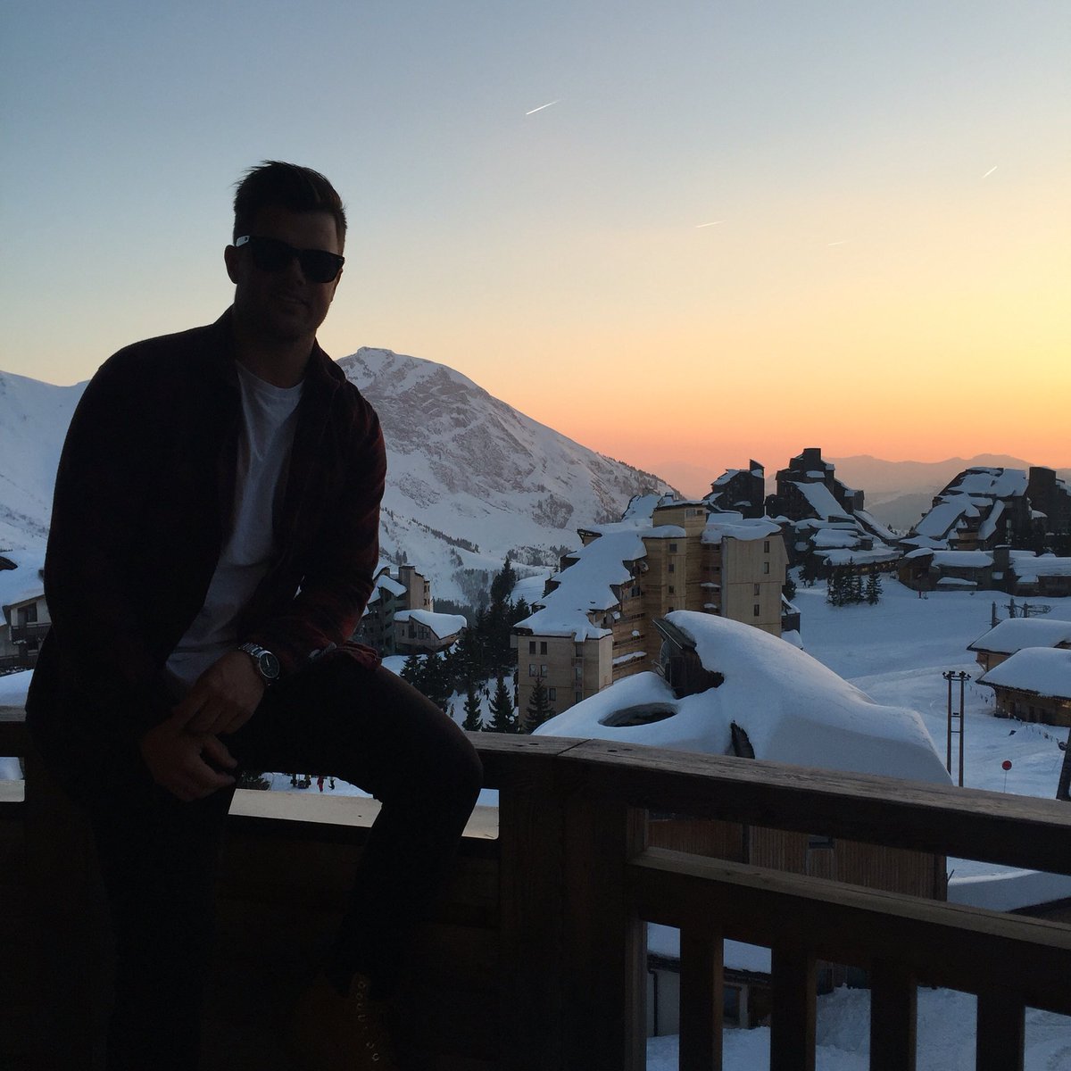 MattyRoberts_93's tweet photo. Take me back #avoriaz #france #mondayblues https://t.co/Kl3OI2qifS