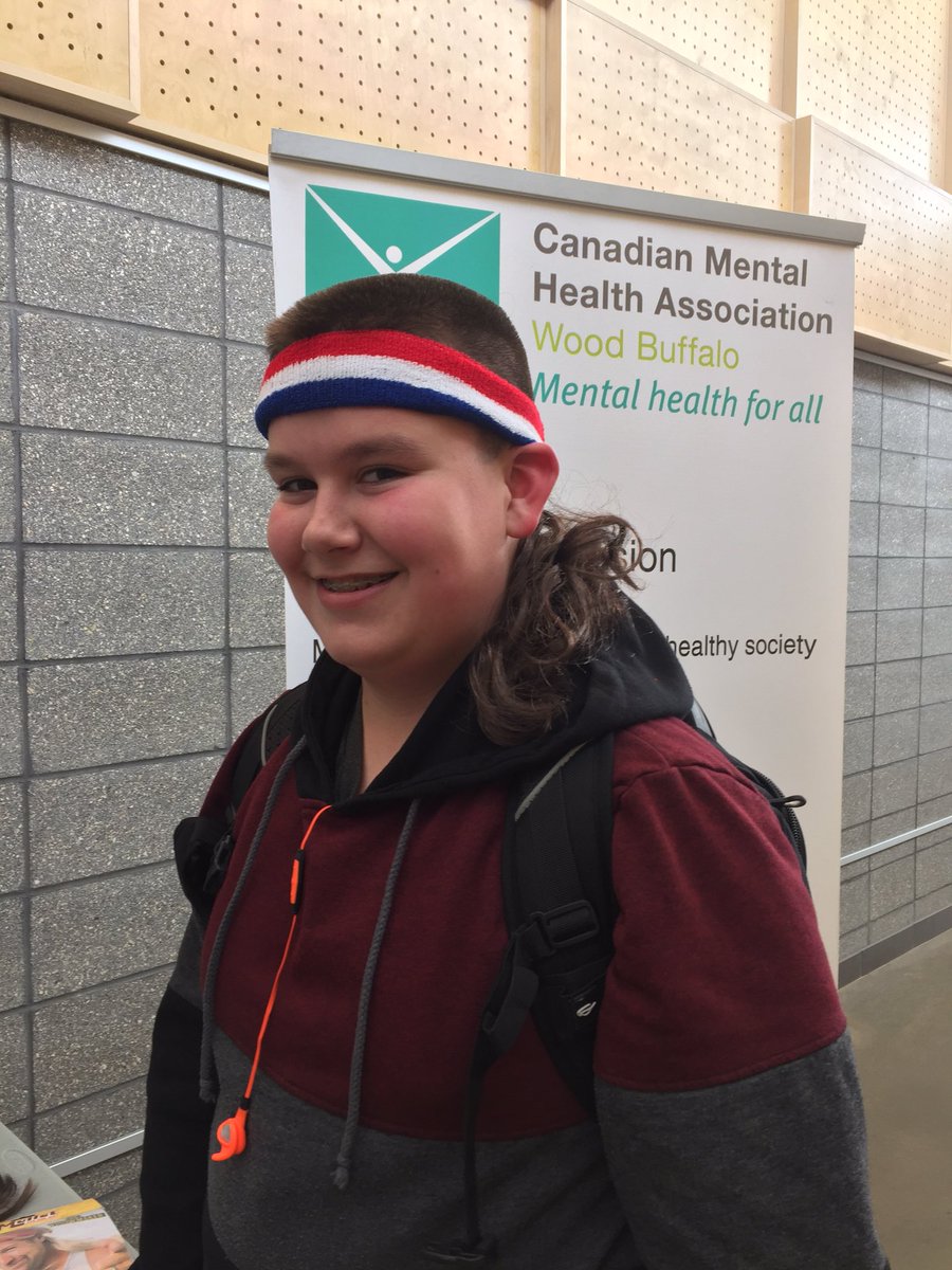 CMHAWB's tweet photo. This student is supporting #mentalhealth with a @MulletOnTheGo donation to @MarchMullet. @HolyTrinityYMM @FMCSD #ymm https://t.co/bs5ZW1aY93