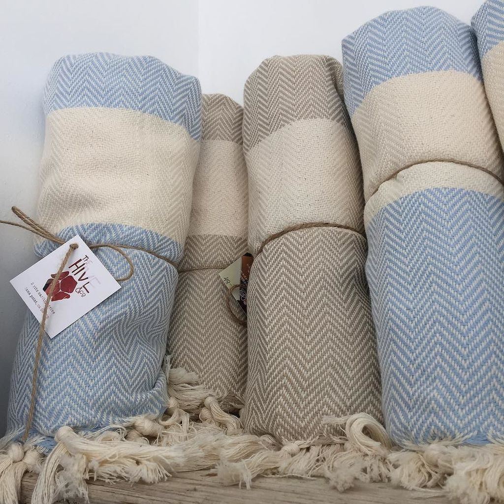 theHIVEco's tweet photo. Turkish towels are good for so many things, but mostly they are beautiful. #turkishtowel #handmade #imported #danap… https://t.co/dePTGoFdeS
