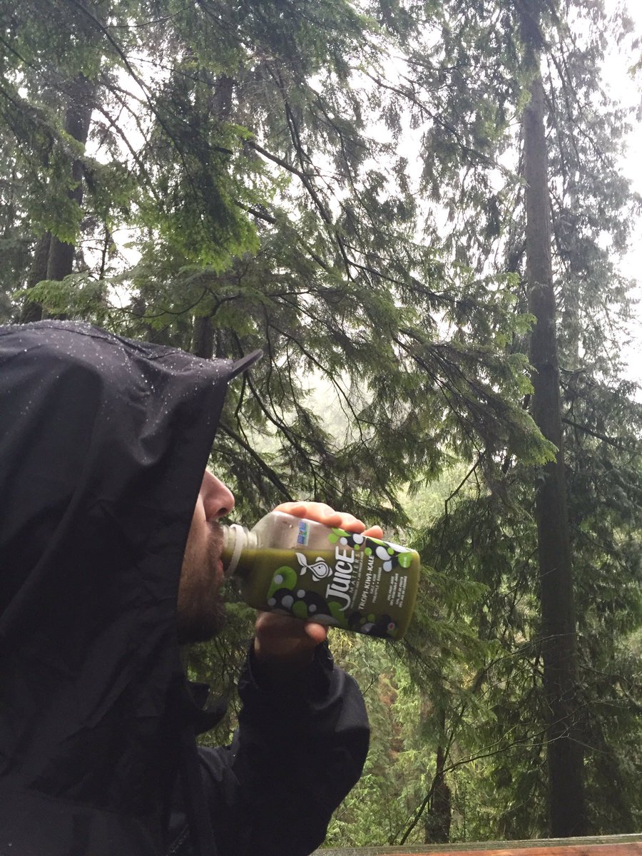 We hope your Monday is full of goodness, just like our new TROPI-KIWI-KALE (available at juicematters.ca)