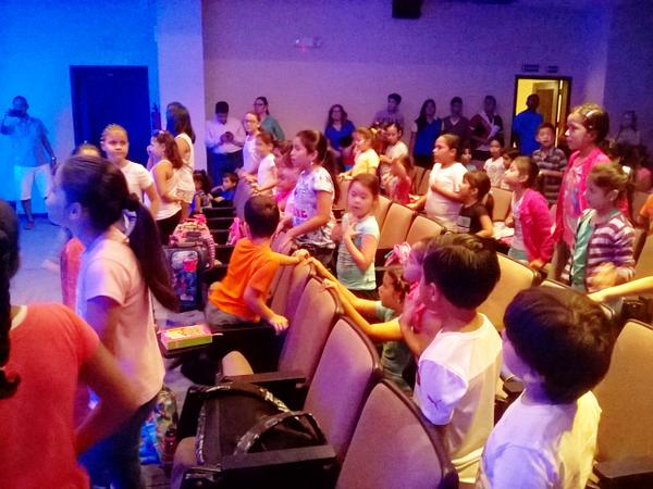 FEDENADOR_'s tweet photo. En Instalaciones de Fedenador se desarrolla el Vacacional de Casa de Fe #FeKids #WinterCamps https://t.co/NvSg5Khb92