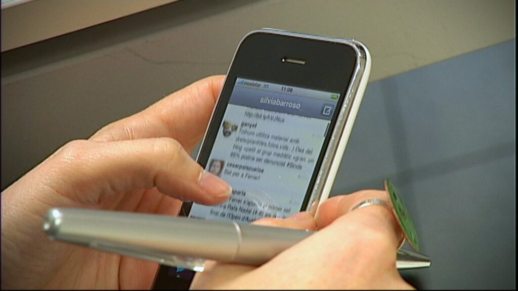 3CatInfo tweet media