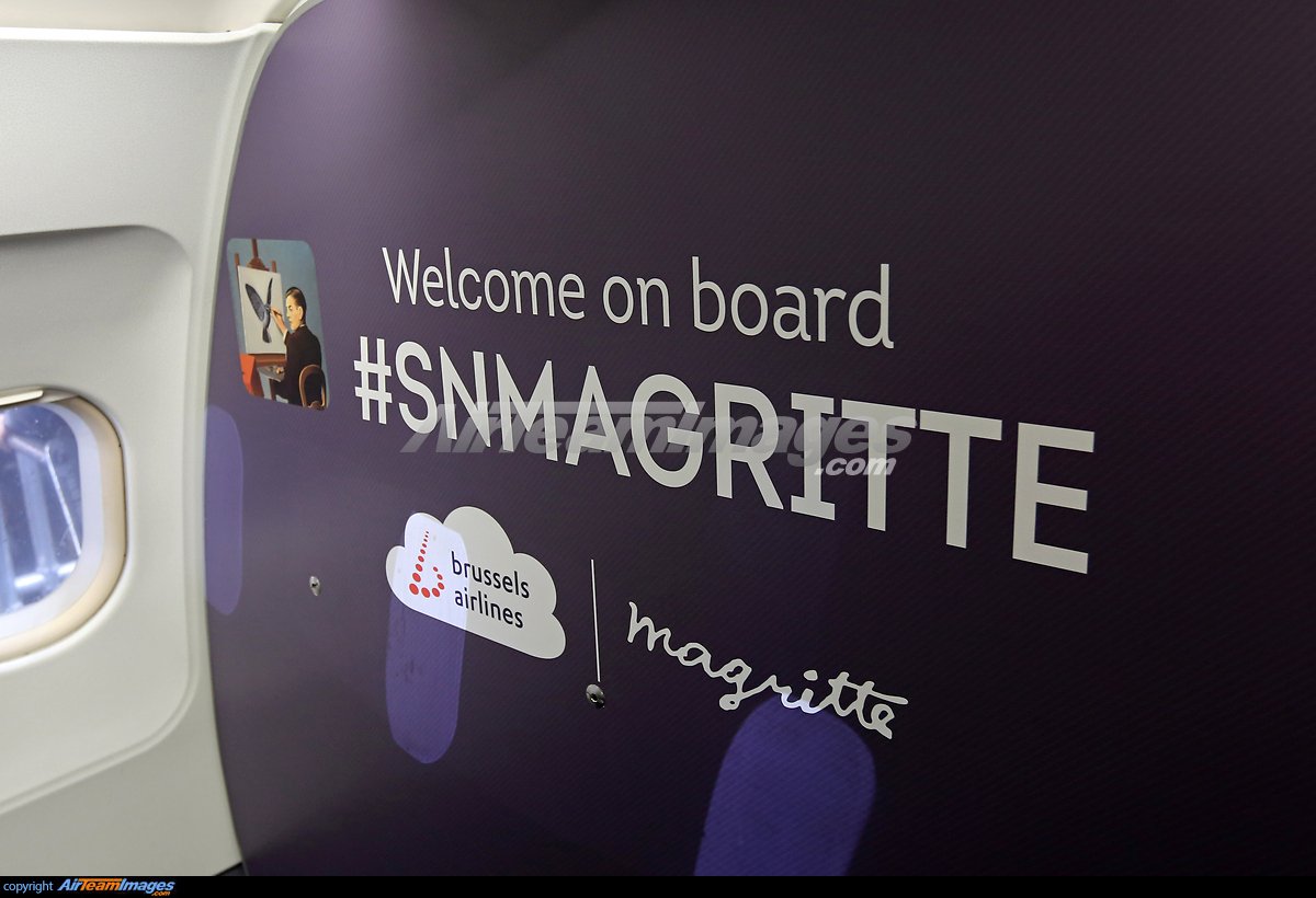 Rudi_Boigelot's tweet photo. Belgium icon #SNMagritte @FlyingBrussels special scheme @Airbus A320 #OOSNC
https://t.co/k8ssgAFw73 https://t.co/oFQzBWvHK4
