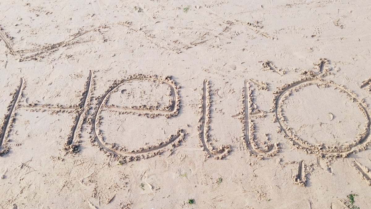 GreSofy's tweet photo. Went to the beach but wish it was Miami's beach 😂 @AVEMediaClub @milissev @agirlin30s https://t.co/opoTjySzCj