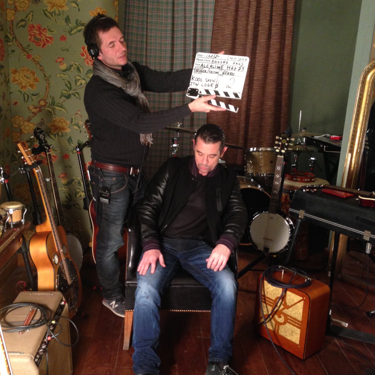 [CE SOIR] Kool Shen <a href="/KSofficiel/">KoolShen</a> et son invité <a href="/ArnoOfficiel/">Arno Hintjens</a> seront dans le Mag #Alcaline ! À 23h10 sur @France2tv