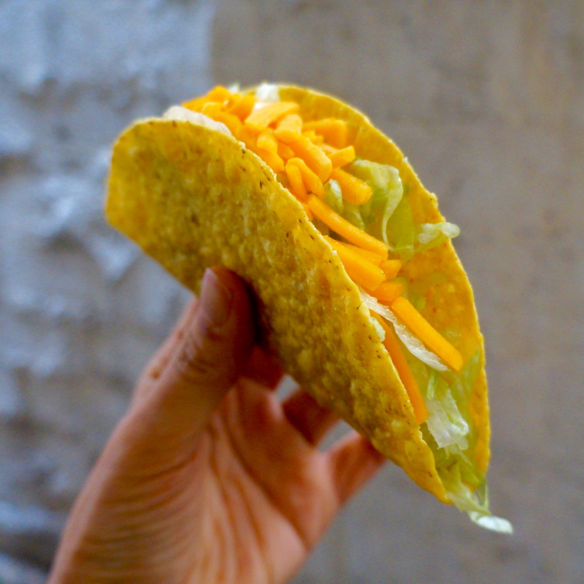 KoreaTacoBell's tweet photo. #TacoTuesday 로 당신만의 봄을 즐겨보세요!! 3월 22일 오후 2시-6시 #비프크런치타코 1000원👏

#여의도메리츠점 #영등포타임스퀘어점 #의정부점 에서만!

#타코벨 #타코투스데이 https://t.co/4A0Bph7Z8X