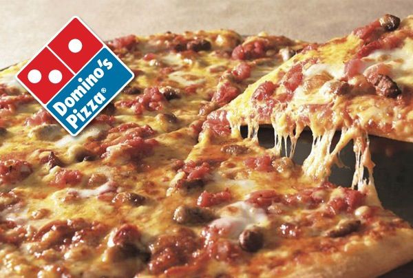 TSDSUCarmarthen's tweet photo. @DominosCarms yn yr Undeb Myfyrwyr yfory - 12.00 - 14.30, DEWCH!!
#pizzaagwleidyddiaeth https://t.co/xxShO0tgmw