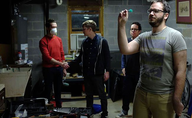 PopMatters's tweet photo. Hear the #premiere of Nashville #indierock band @CoyotesInBoxes' "Vaporize". https://t.co/Ycu6ajwepa https://t.co/dnTDxSkfhP