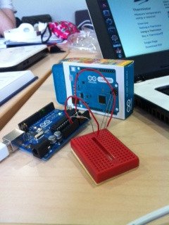 julielebot tweet media