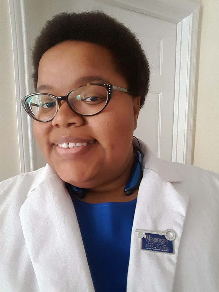 ZetaOnFIRE's tweet photo. Shout out to my lovely Soror Madeline E. Patrick for remembering that #membershipiskey! #zeta #ZPhiB #keypin https://t.co/ZXCqVznJ92