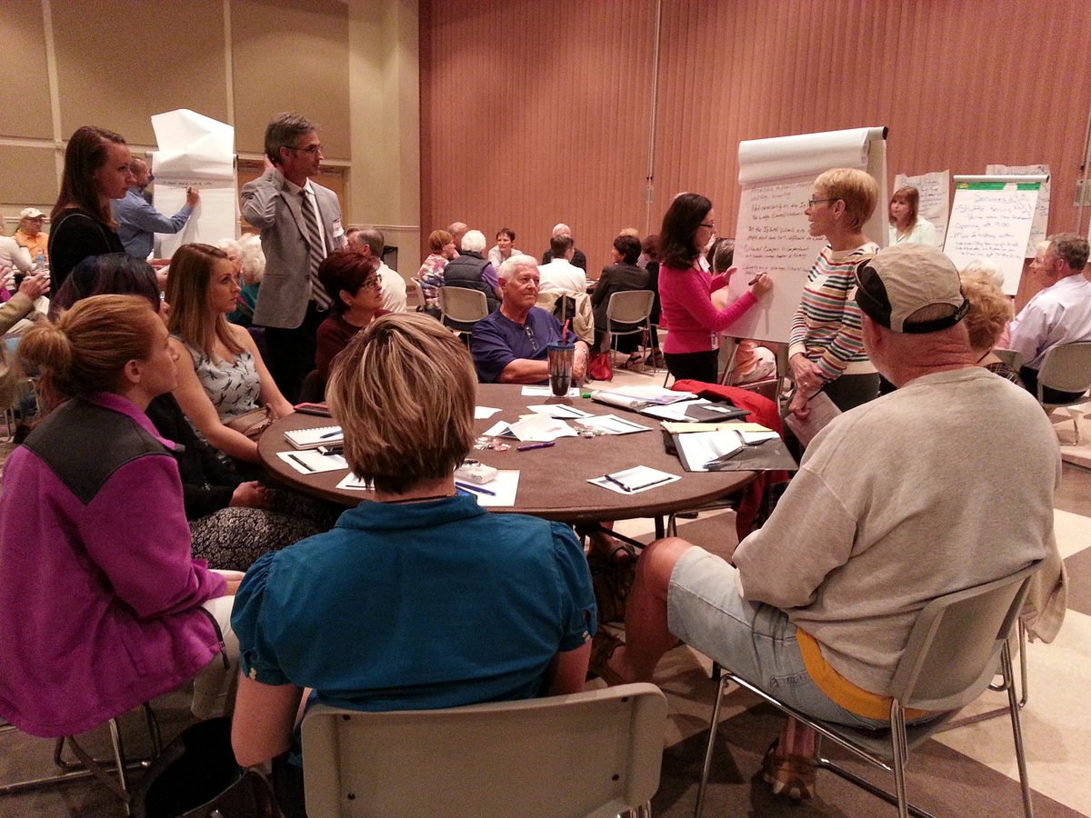 SRQCountyGov's tweet photo. Sharing ideas as we plan for the future #VeniceLibrary. Evening workshop tonight@6 https://t.co/iPWZlkOxOh https://t.co/q9r81D7o9a