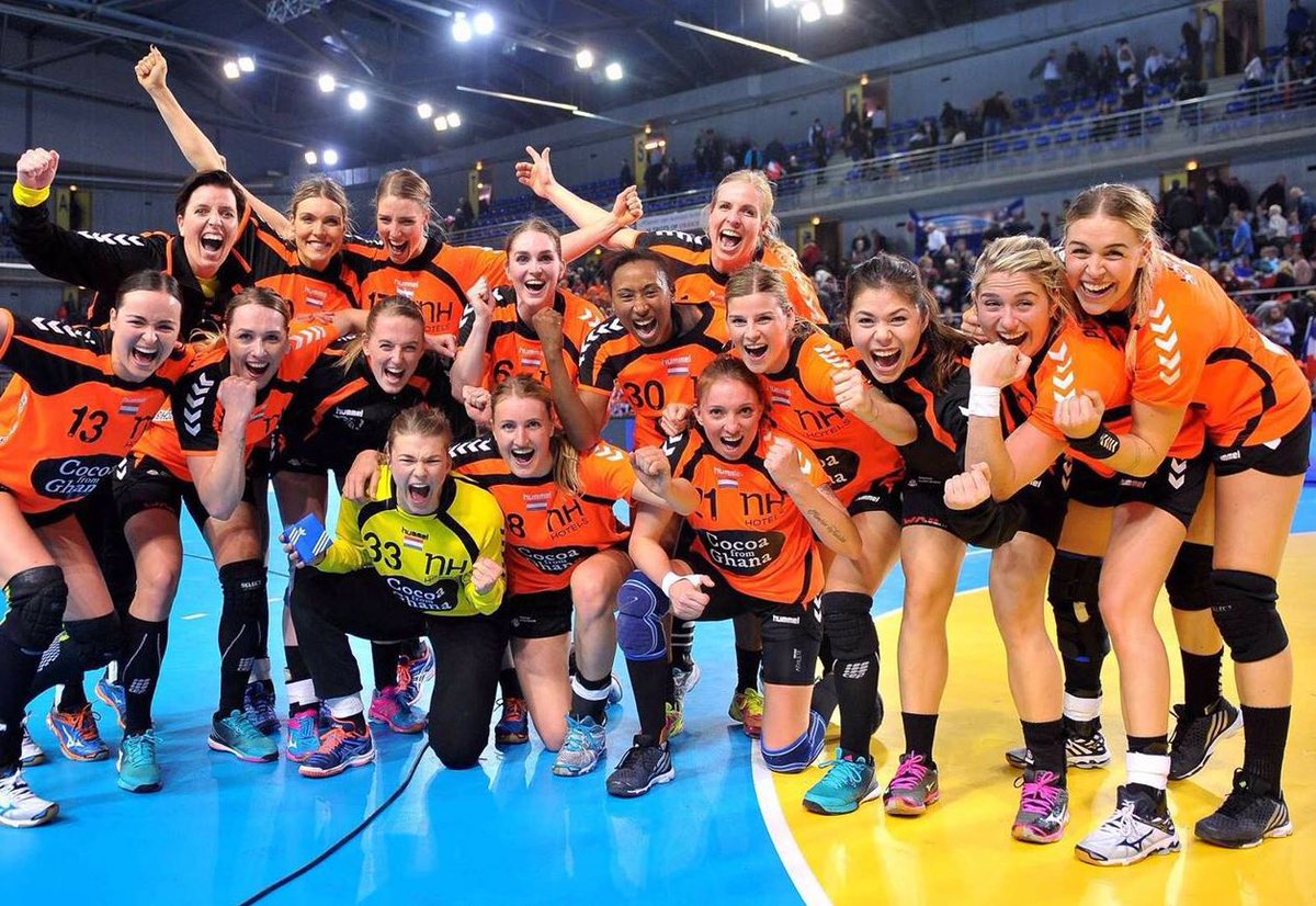 Dames, gefeliciteerd met kwalificatie voor Rio2016! Trots te zien dat ook hier CEP in het spel is! #handbal #Rio2016