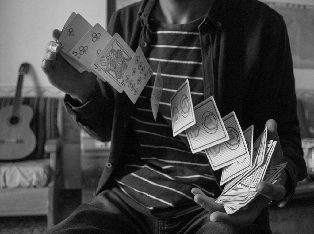 JAArbusto's tweet photo. Spring is Coming. .
.
.
.
.
#Spring #CardSpring #Cardistry #CardPorn #playingcards #Welevi… https://t.co/p5OTdy8zXv https://t.co/FoWmV5f5AU