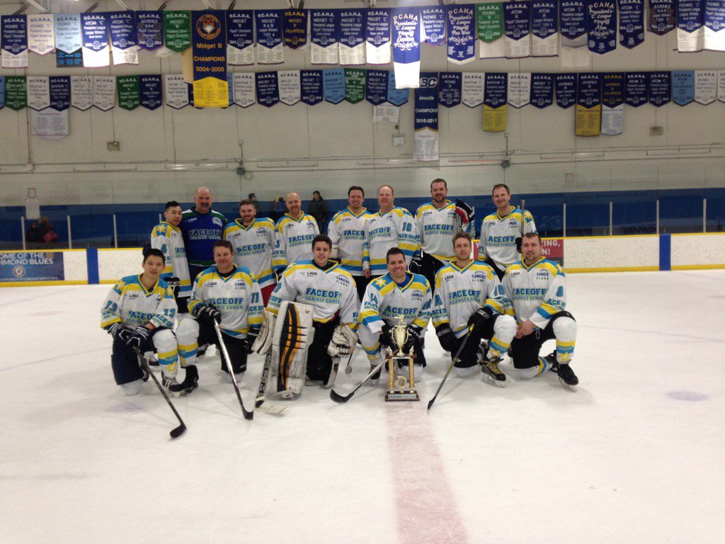 PaladinChad's tweet photo. A privilege to skate w/ great teammates raising funds for @cancersociety with @VanCanucks #Alumni! @PaladinSecurity https://t.co/7uOYUIstKH