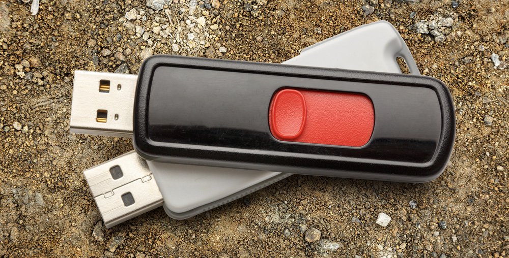 morganwright_us's tweet photo. What To Do with That Found #USB Stick | The State of Security https://t.co/Md6zMAcezz https://t.co/k8xsDRM7ky