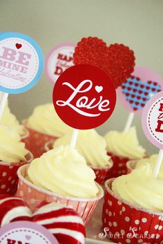 Easter is the perfect time to show love to your family and friends. Gift them with some #Kravins cupcakes!