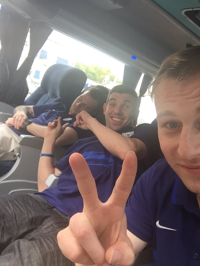 <a href="/amtozer14/">Alex Tozer</a> and I taking a selfie with a sleeping <a href="/thekickofreason/">Alexander Megson</a> after we landed in Argentina #USA #futsal