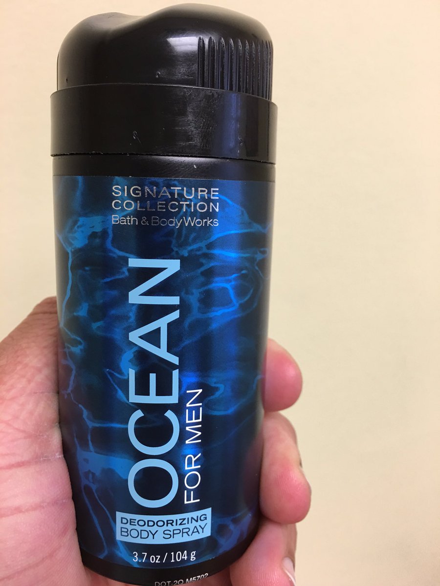 BuckeyeRidley's tweet photo. @bathbodyworks Great to see your everyday is a Holiday! I Love the #Ocean scent. 👍👍#NationalFragranceDay #LUVBBW $LB https://t.co/LB5lDkPx2R