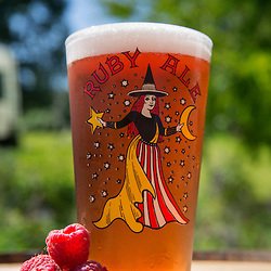 mcmenaminsbeer's tweet photo. Happy 30th Birthday, Ruby! We're so proud of you. #HappyBirthday #Ruby30 #allgrownup #craftbeer https://t.co/7cF2bBBbZQ