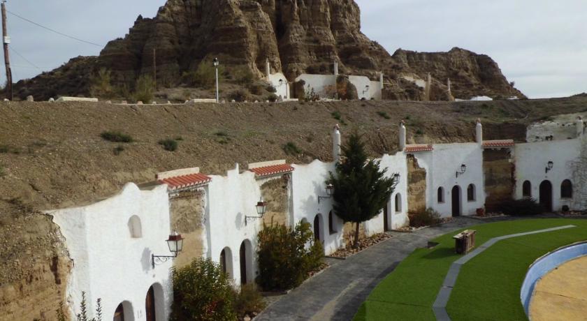 HotelCueva's tweet photo. Por que no pasar un fin de semana en @HotelCueva y disfrutar?? https://t.co/BhVuLqsBqr