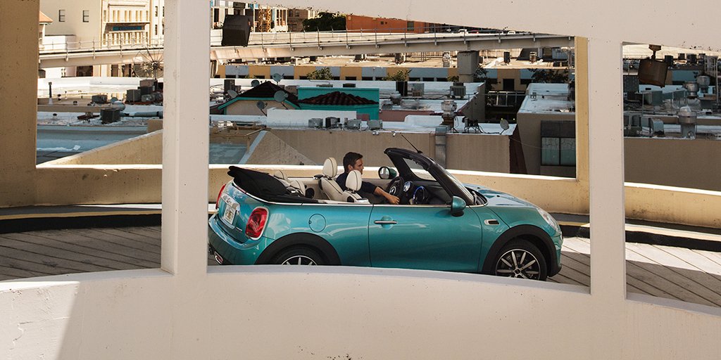 MINI's tweet photo. The new MINI #Convertible. #StayOpen. https://t.co/eLJaKl0pOV https://t.co/iy22gtXeXr