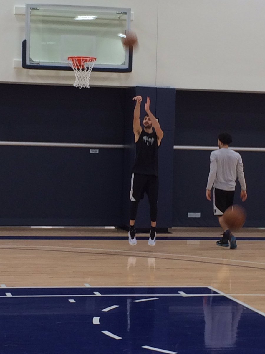 Timberwolves's tweet image. Prepping for the champs. 🏀

#RisingWolves