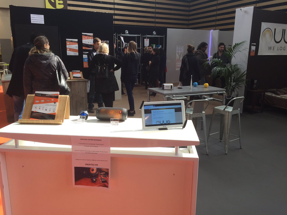 OuligCom's tweet photo. #lyon la maison connectée pour tous ravie le public par toutes ses possibilités #domadoo #frenchtech https://t.co/5HjwhfCTzf