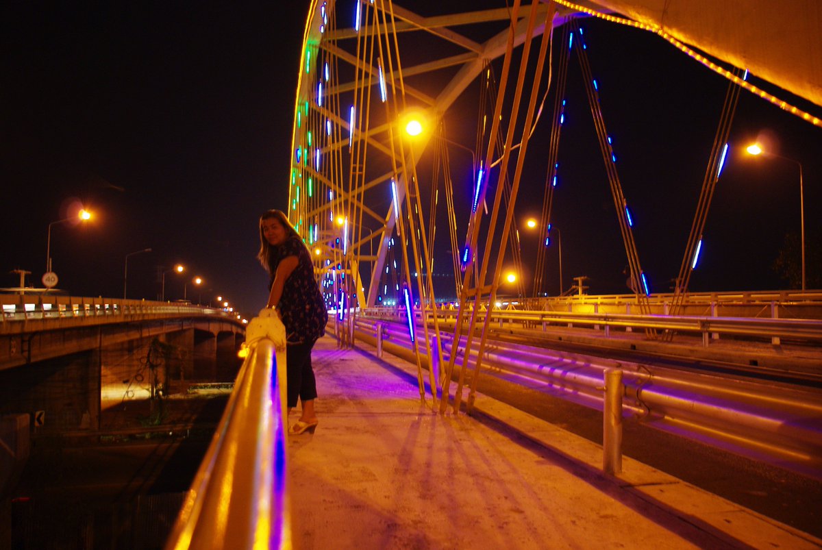 romeo09th's tweet photo. แสงสวยๆที่ สะพานเดชา นครสวรรค์ https://t.co/v40DDLl4ja