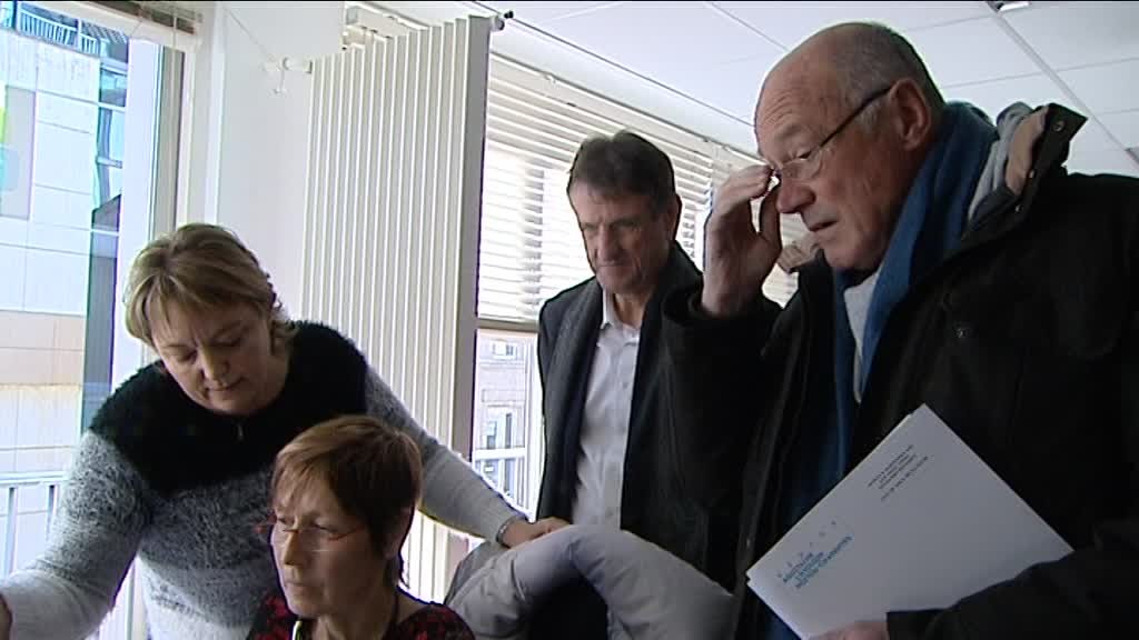 F3PoitouChtes's tweet photo. Les agents de l’ex-Conseil régional à Poitiers se sentent « mis sous tutelle » https://t.co/s59jBeKwr0 https://t.co/RtYf72eDZD