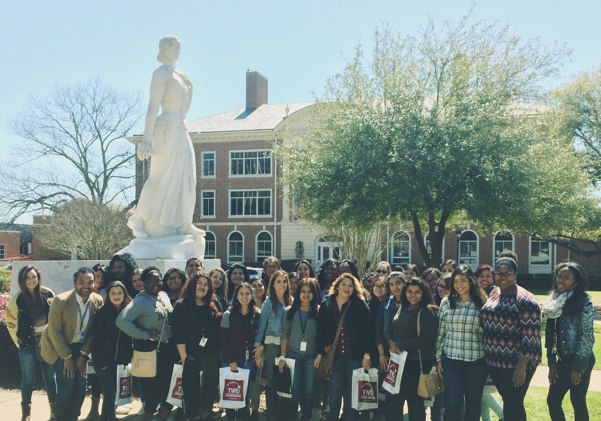 IHS_CHOIR's tweet photo. JV Women's Chorale had a great campus visit to TWU and UIL clinic with Dr. Joni Jensen! @twunews @IrvingHigh https://t.co/ioyjSTfzhb
