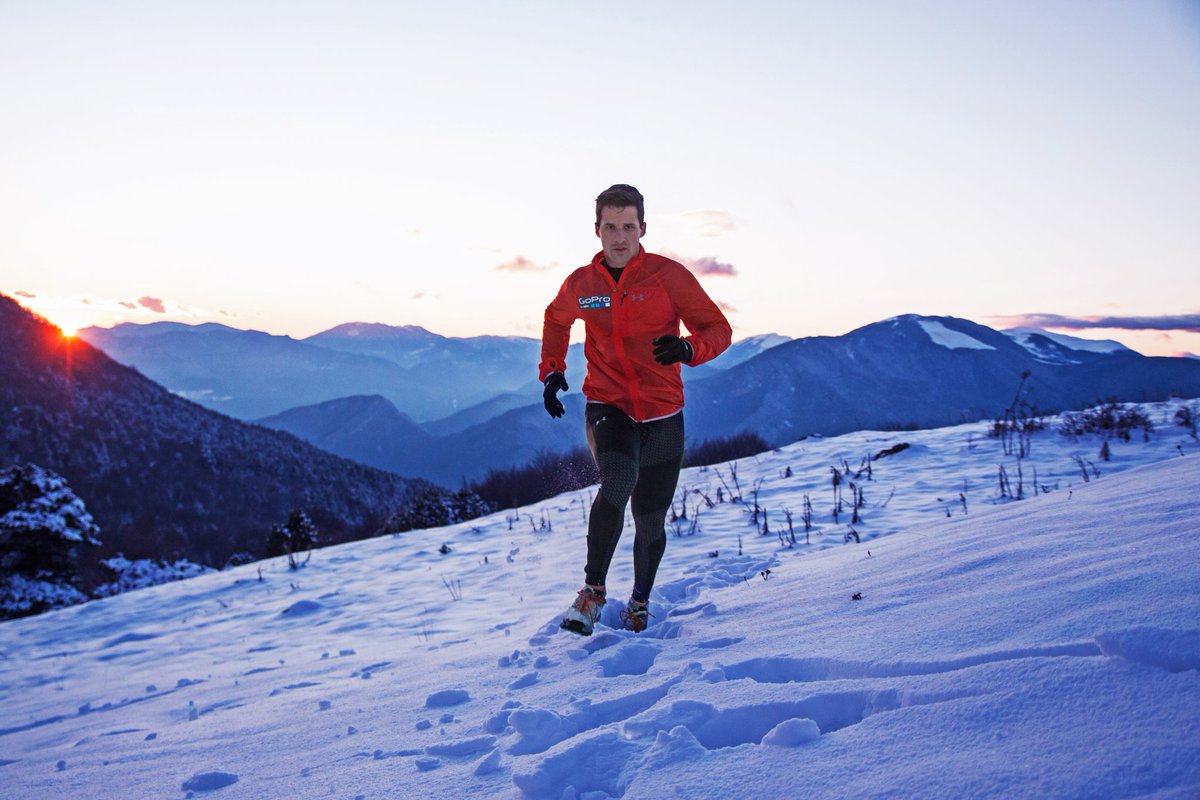 DifferentVisual's tweet photo. Aprovechando la nieve para sacar 📷 espectáculares con @jordigil6 @jordimu8 #differentvisual #sport #travelblogger https://t.co/laxHIl279P