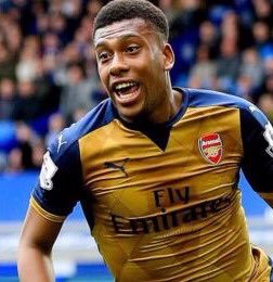 TheHeadtoHead's tweet photo. RT for Iwobi
LIKE for Traoré https://t.co/GF7y52I5MD