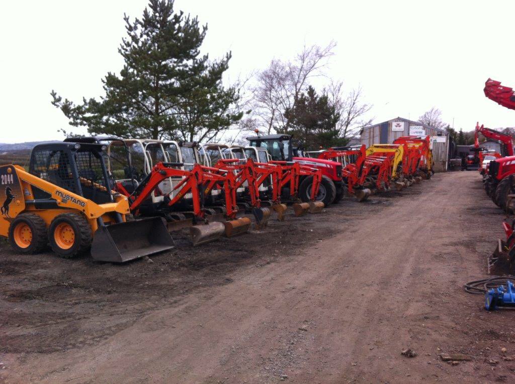 PV_Dobson_Ltd's tweet photo. We don't just sell new diggers ! All used plant on https://t.co/0C1ae4tqe6 https://t.co/VMCS02YGnq