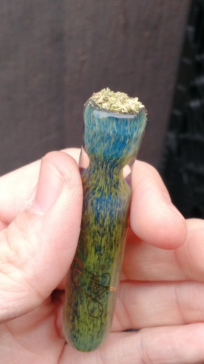 BRad_4_20's tweet photo. Boring day at work so I'm getting High and getting paid!
๐โ๐๐จ๐จ๐จ
#MinnesotaMarijuana #MNLegit
#HighBoss #StonerLife https://t.co/GPOpNeHgRM