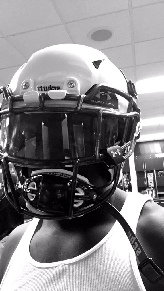 GetLive_5's tweet photo. 🤐 
#Spring16 https://t.co/K5bdTyEyPj